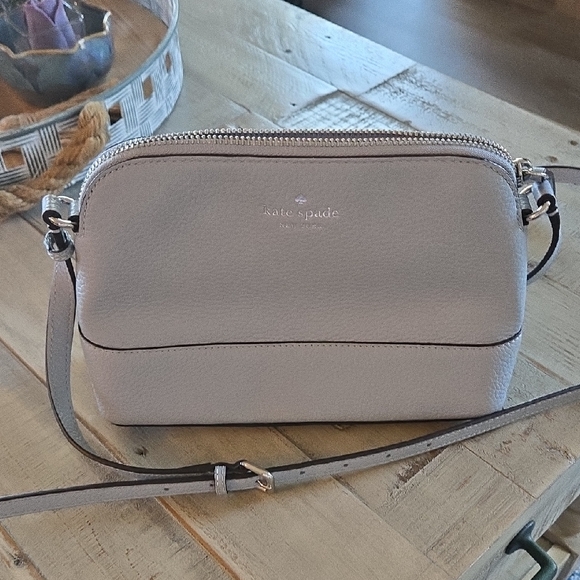 kate spade Handbags - Kate Spade Light Gray Hanna Southport Avenue Crossbody Pebble Leather Bag